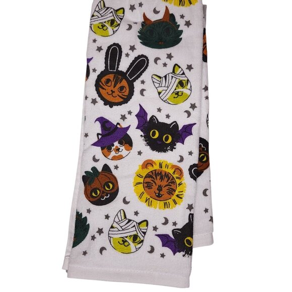 Celebrate Halloween Together Kitchen Towels Set Of 2 Cat & Mummy Design New - Picture 3 of 5